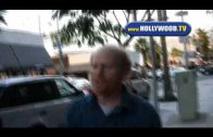 Ron-Howard-talks-about-Obama-while-walking-in-Beverly-Hills
